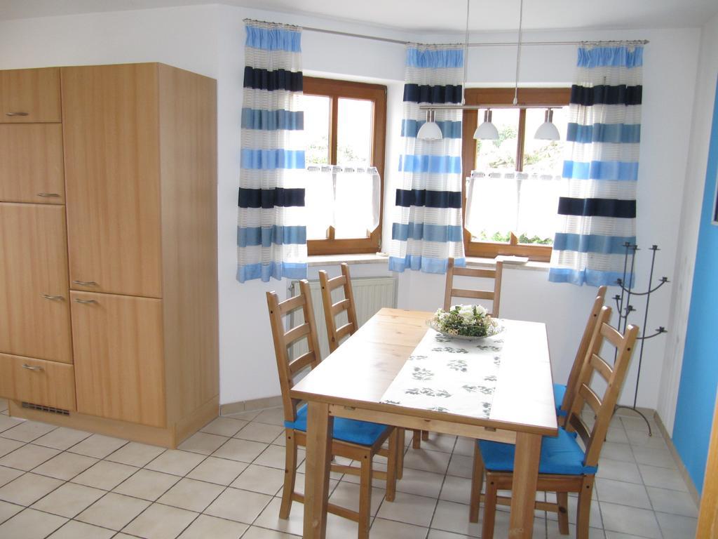 Ferienwohnung Weigert Sinzing Habitación foto